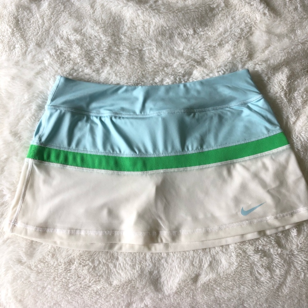 Nike athletic skort / skirt